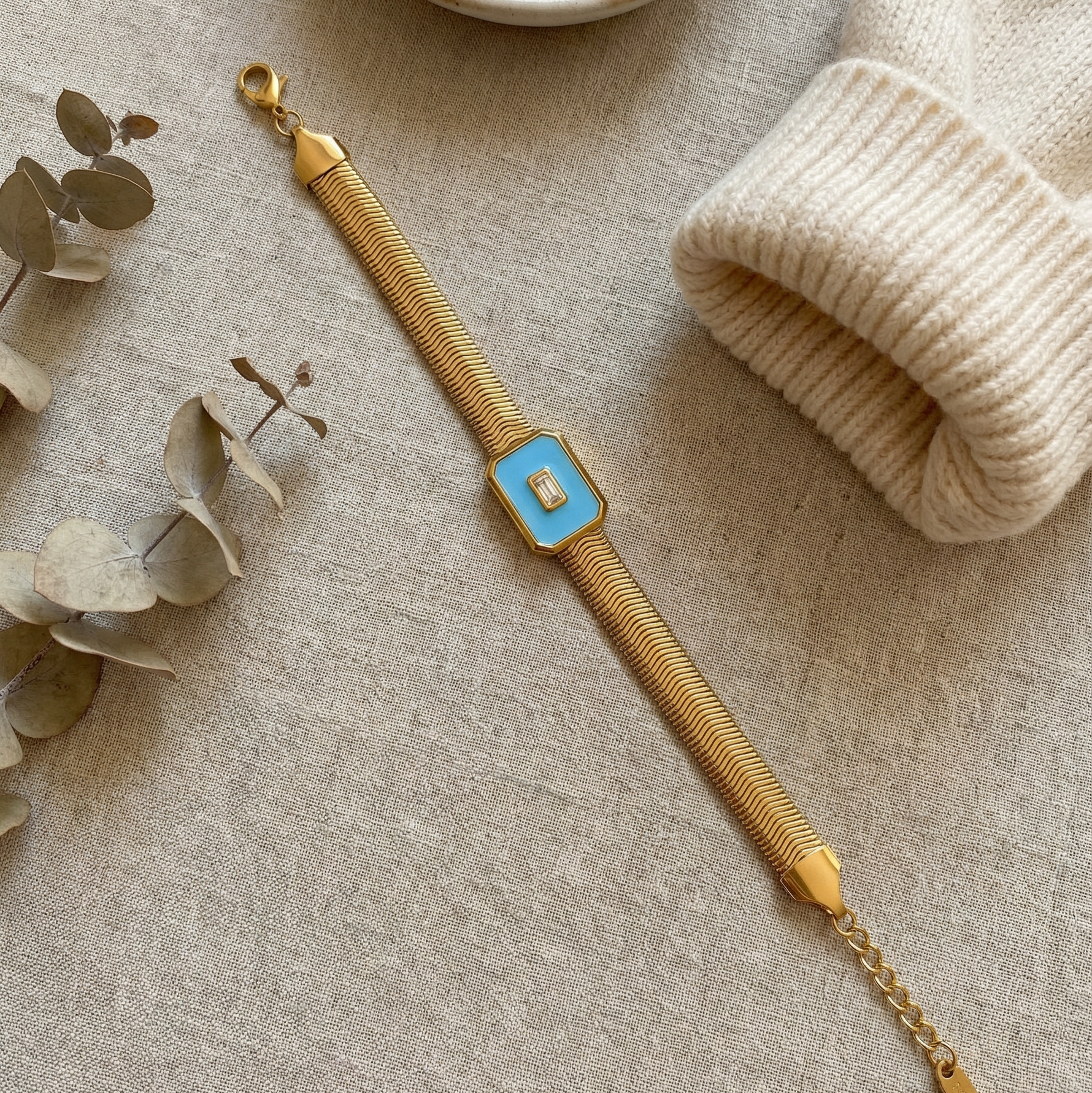 Blue geometric bracelet, Rectangular blue bracelet, blue snake Bracelet, Vintage bracelet, double tone jewelry, Water resistance Bracelet, Mesh silver bracelet, Vintage Jewelry, 
Cuban Bracelet, Vintage Bracelet, Paper Link Bracelet, Minimalist Jewelry, Minimalist Gift for her, religious gift, waterproof bracelet, Water resistant bracelet, Minimalist Gift

Minimalist Bracelet