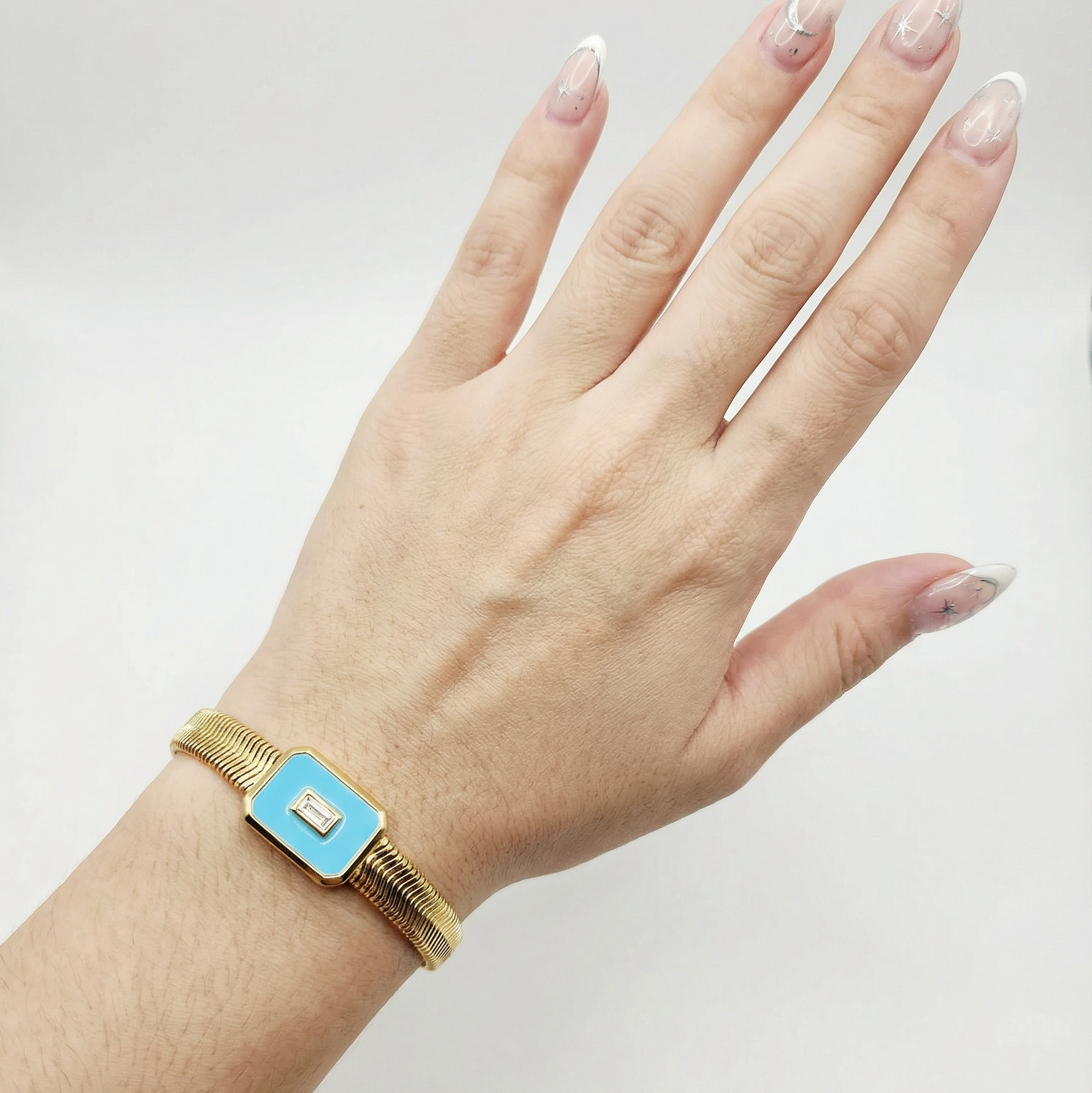 Blue geometric bracelet, Rectangular blue bracelet, blue snake Bracelet, Vintage bracelet, double tone jewelry, Water resistance Bracelet, Mesh silver bracelet, Vintage Jewelry, 
Cuban Bracelet, Vintage Bracelet, Paper Link Bracelet, Minimalist Jewelry, Minimalist Gift for her, religious gift, waterproof bracelet, Water resistant bracelet, Minimalist Gift

Minimalist Bracelet