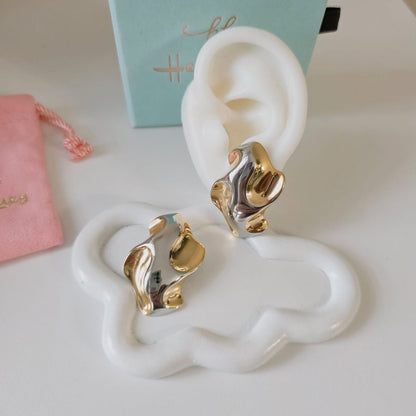 Bold two tone earrings, bold abstract two tone Earrings, Simple Ear hole free, Ear bone clip, gold ear bone clip, gold ear hole earrings, Water resistant gold hoops, tarnish free gold open hoops, Lightweight Chunky Open Hoops, 14k lightweight chunky hoops, 14k gold hoops, 14k Double tone hoops, 18k Gold Filled lightweight hoops, 18k Gold Filled hoops, classy gold hoops, bold gold hoops, chunky double tone hoops, chunky medium gold hoops, chunky medium double tone hoops
