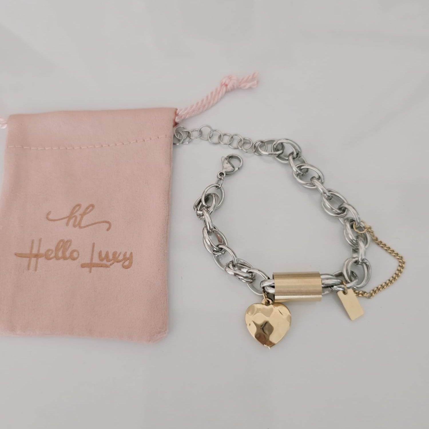 heart Geometric two tone bracelet, Circular double tone bracelet, Double tone vintage bracelet, constellation bracelet, Vintage bracelet, double tone jewelry, Water resistance Bracelet, Mesh silver bracelet, Vintage Jewelry, 
Cuban Bracelet, Vintage Bracelet, Paper Link Bracelet, Minimalist Jewelry, Minimalist Gift for her, religious gift, waterproof bracelet, Water resistant bracelet, Minimalist Gift

Minimalist Bracelet

Minimaliist Jewelry