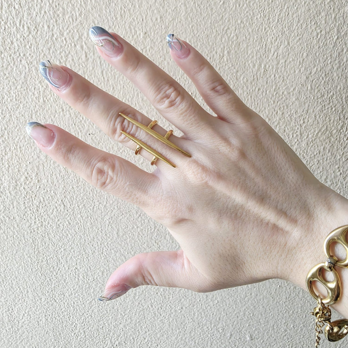 Bold Double Bubble glossy Ring, Chunky ring, Double tone bold ring, bold ring, bold double tone ring, valentine gift, jewelry gift for valentines, love ring, love jewelry, gift for wife, gift for friend, friendship gifts, self love ring, amor propio anillo, anillo de corazon, waterproof ring, waterproof jewelry, timeless jewelry, timeless ring, gift for girlfriend, soulmate ring, elegant ring, classy ring, dainty ring, everyday ring, must have ring, must have jewelry