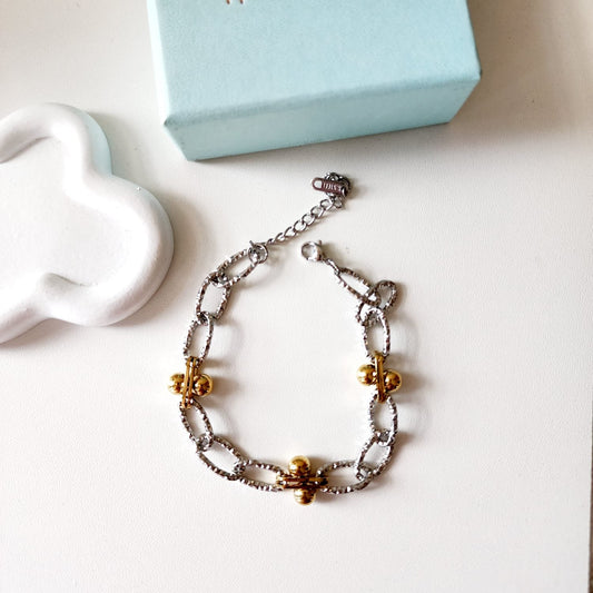 Geometric two tone bracelet, Circular double tone bracelet, Double tone vintage bracelet, constellation bracelet, Vintage bracelet, double tone jewelry, Water resistance Bracelet, Mesh silver bracelet, Vintage Jewelry, 
Cuban Bracelet, Vintage Bracelet, Paper Link Bracelet, Minimalist Jewelry, Minimalist Gift for her, religious gift, waterproof bracelet, Water resistant bracelet, Minimalist Gift