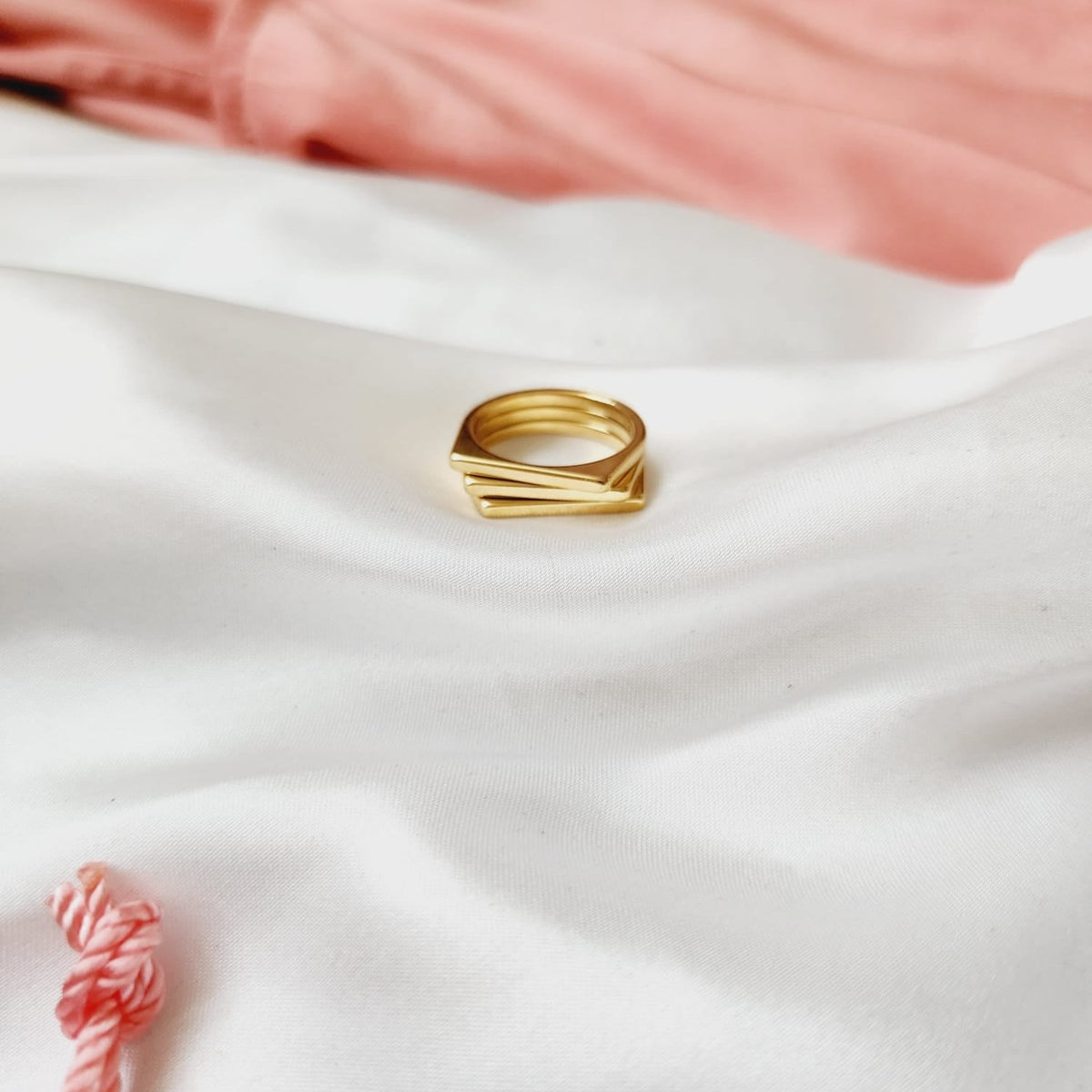 Geometric adjustable Ring, geometric gold ring, Dainty X ring, Adjustable bold ring, Adjustable Gold ring Delicate and simple ring, chunky star ring, green gold ring, waterproof ring, hypoallergenic ring, untarnish ring, anti tarnish ring, anillo de estrellas, Water Resistant Jewelry