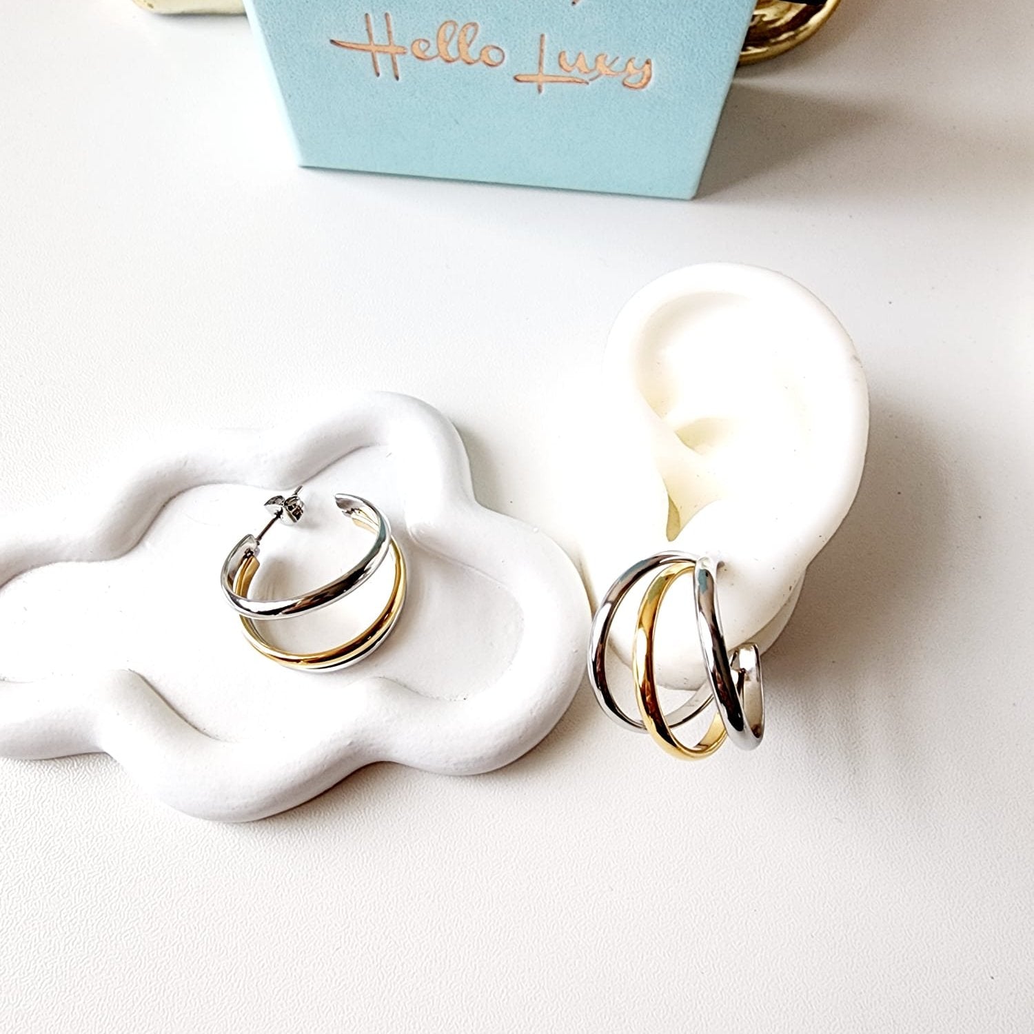 Two tone hoops, two tone earrings, two tone everyday earrings, gold and silver hoops, gold and silver earrings, Water resistant gold hoops, tarnish free gold open hoops, Lightweight Chunky Open Hoops, 14k lightweight chunky hoops, 14k gold hoops, 14k Double tone hoops, 18k Gold Filled lightweight hoops, 18k Gold Filled hoops, classy gold hoops, bold gold hoops, chunky double tone hoops, chunky medium gold hoops, chunky medium double tone hoops, 