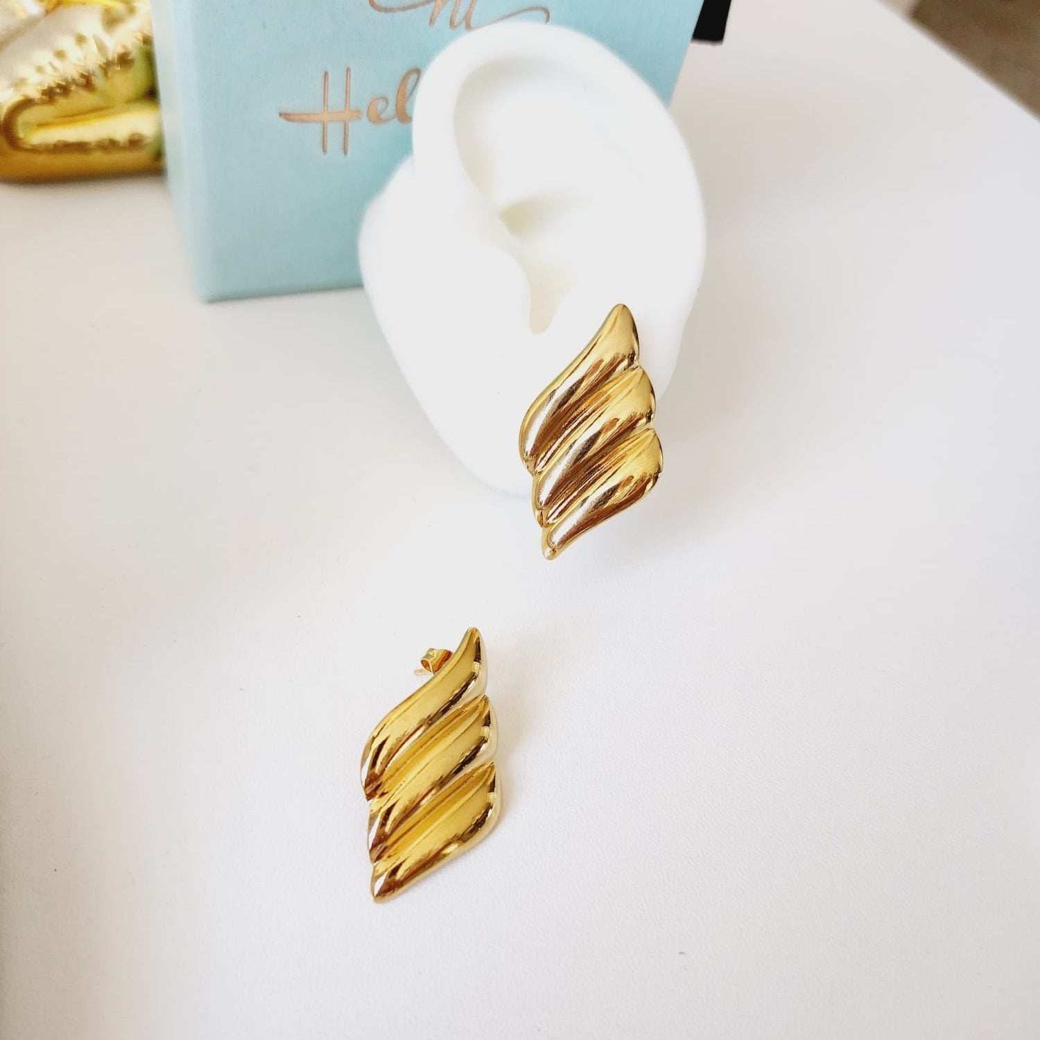 Bold golden studs, bold three tone earrings, bold silver earring, chunky golden studs, geometric jewelry, spiral earrings, spiral silver earrings, hearts silver medium earrings, Silver classy earrings, hearts earrings, self love earrings, silver chunky hearts earrings, two tones chunky earrings, hypoallergenic earrings, two tone everyday hoops, 18k gold plated earrings, Waterproof earrings, Silver and gold earrings, Durable earrings, Elegant earrings, Timeless design, aesthetic earrings, timeless earrings, 