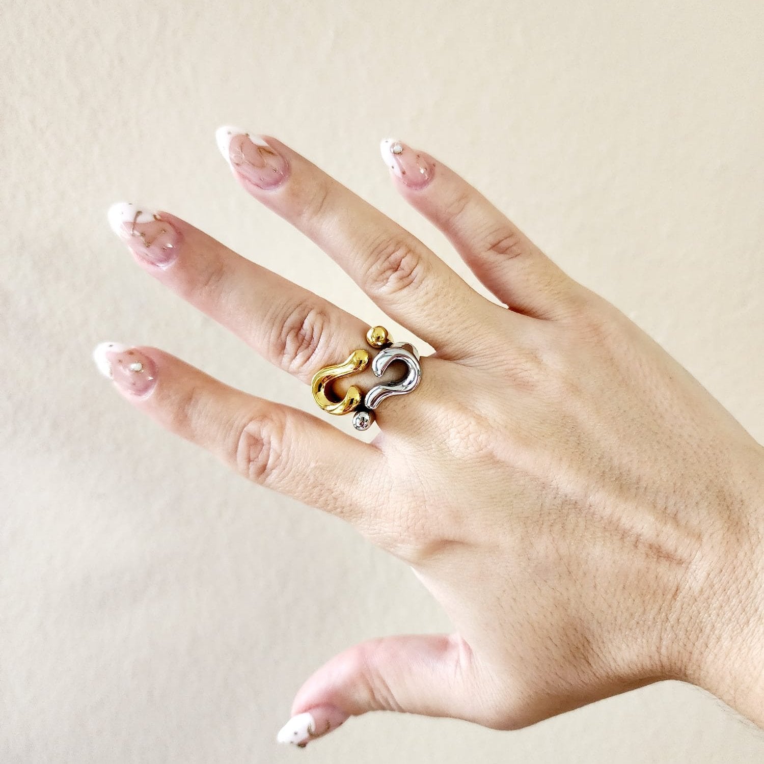 Question marks Rings Bundle, Questions rings, guess what adjustable two tone rings, bold question mark rings, chunky rings, fashion lover gift, adjustable wave rings, Silver question mark ring, gold unique ring, Water Resistant Jewelry, geometric rings, gift guide jewelry, gift ideas for her, christmas gift for her