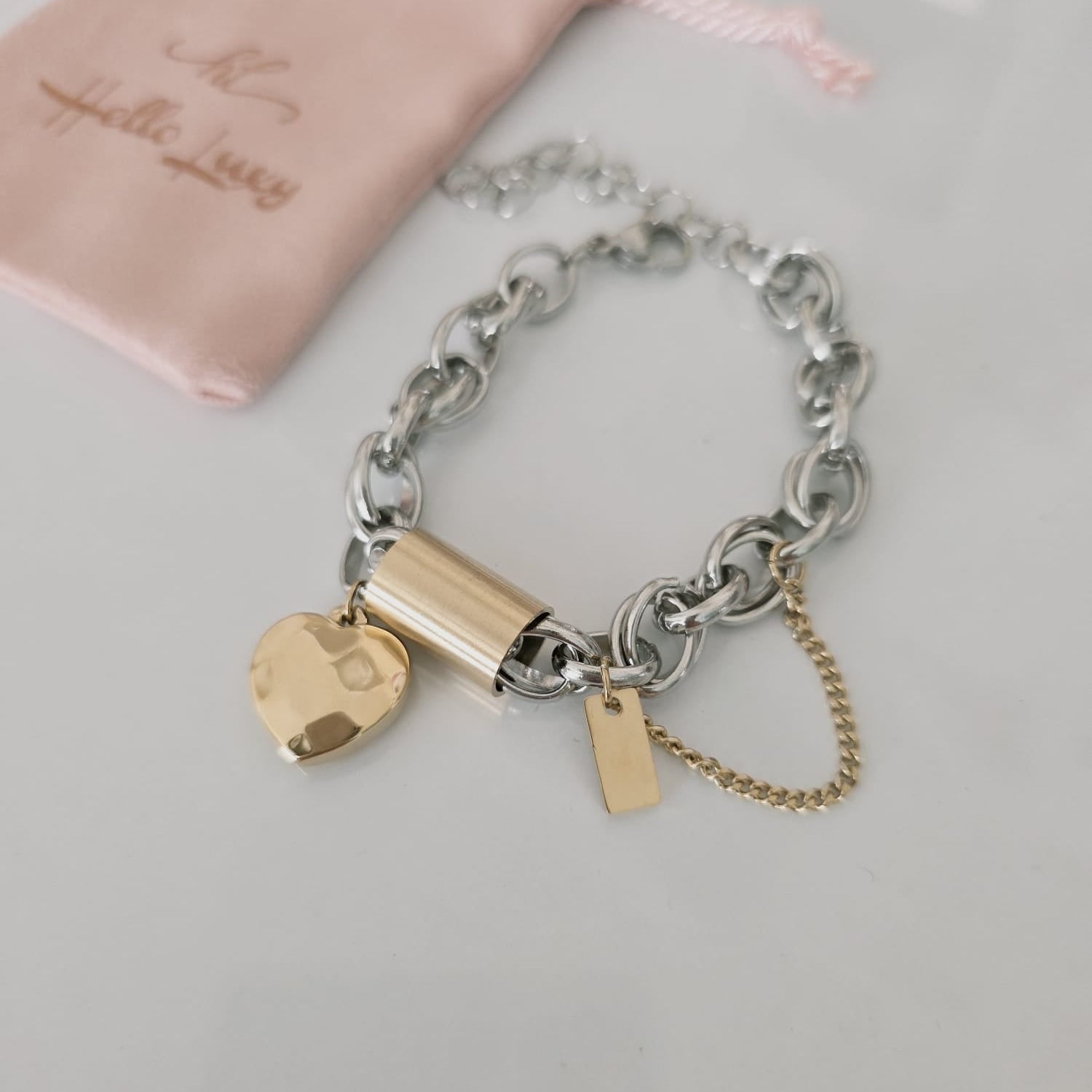 heart Geometric two tone bracelet, Circular double tone bracelet, Double tone vintage bracelet, constellation bracelet, Vintage bracelet, double tone jewelry, Water resistance Bracelet, Mesh silver bracelet, Vintage Jewelry, 
Cuban Bracelet, Vintage Bracelet, Paper Link Bracelet, Minimalist Jewelry, Minimalist Gift for her, religious gift, waterproof bracelet, Water resistant bracelet, Minimalist Gift

Minimalist Bracelet

Minimaliist Jewelry