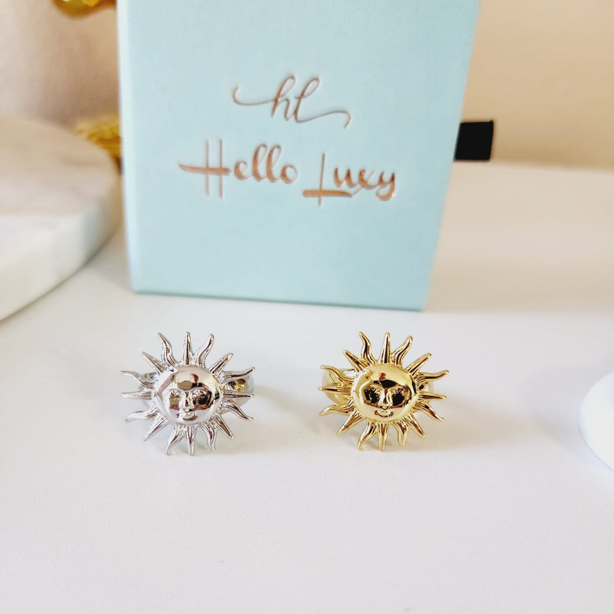 Sun Bold Ring, Sun Chunky Silver Ring, Chunky Golden Ring, chunky gold rings, gold plated rings, womens gold rings, gold stacking rings, gold and silver rings, statement ring, gold plated rings for women, gold plated ring, gold plated rings women, anillos de acero inoxidable para mujer, gold rings size 10, gold and silver ring, size 10 gold rings for women, gold rings for women size 10, Gold Plated Jewelry, tarnish free jewelry, Water Resistant, sweat resistant jewelry, water resistance jewelry, minimalist 