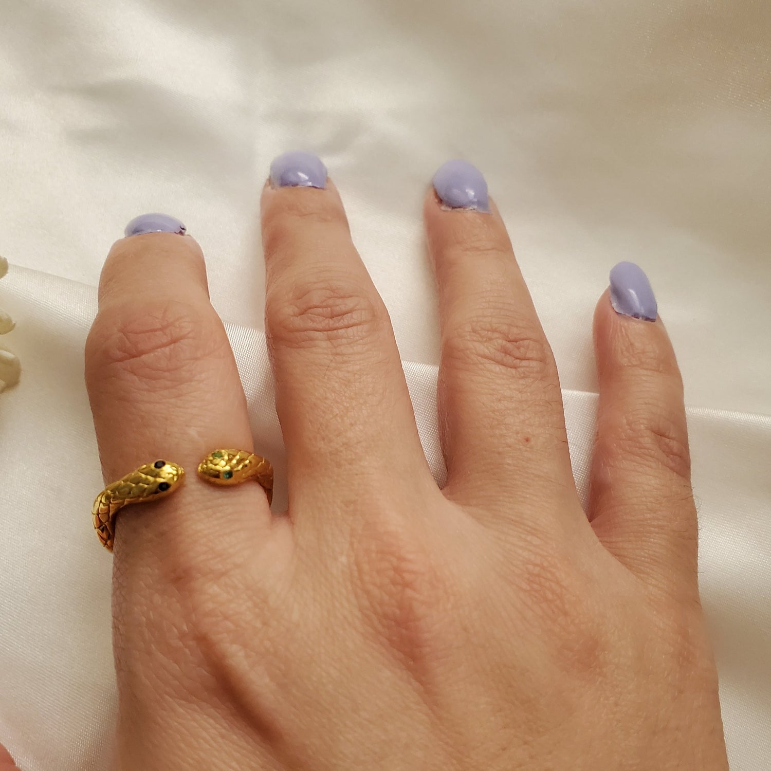 Water resistant jewelry, Hypoallergenic jewelry, tarnish free jewelry, Gold Plated Necklaces, Vintage Necklace, Minimalist Jewelry, Ellie Vail Jewelry, Ellie Vail Necklace, Hey Harper Jewelry, waterproof jewelry, cali tiger jewelry, cali tiger necklaces, 1980 jewelry, she is gold jewelry, kylie jenner necklace, Hello Luxy, Fine Jewelry, Tik Tok Jewelry, Tik Tok Fashion, Best Gift for wife, Wife best gift