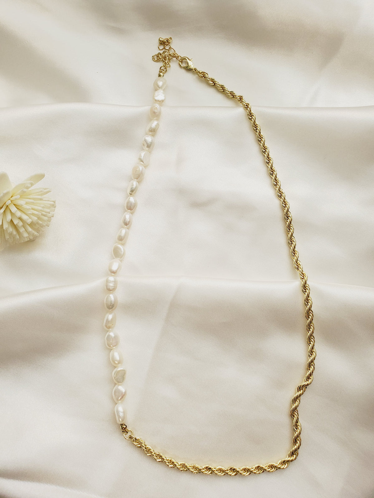 Water resistance jewelry, Hypoallergenic jewelry, does not tarnish jewelry, Gold Plated Necklaces, Vintage Necklace, Minimalist Jewelry, Hello Luxy, Fine Jewelry, Tik Tok Jewelry, Tik Tok Fashion, Best Gift for wife, Wife best gift