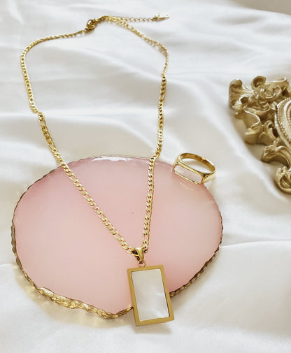 Bold Jewelry, chunky necklaces, Evil eye Necklace, waterproof Jewelry, Cuban Necklaces, Water resistant necklaces, Tarnish free necklaces, anti tarnish necklaces, vintage necklaces, Minimalist necklaces, fine jewelry, fine necklaces, high quality jewelry, high quality necklaces, best gift for her, gift for wife, gift for daughter, christmas gift for her, christmas gift for wife