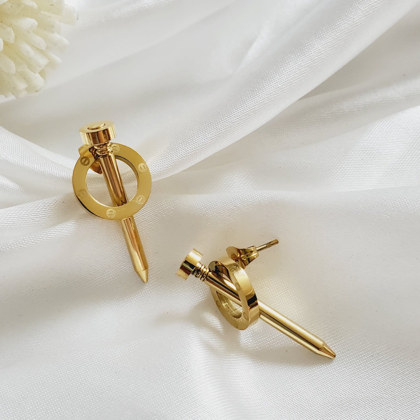 Screws Earrings, Cartier Earrings, Rose Gold Studs, Silver Studs, Gold Studs, Screw Golden Earrings, Screw Silver Earrings, Screw Rose Gold Earrings, Cartier Dupe Earrings, Water Resistant Earrings, Tarnish Free Earrings, Hypoallergenic Earrings, Ellie Vail Jewelry, Hey Harper Jewelry, Samira Jewelry, Hello Luxy Jewelry, Hello Luxy Earrings, 18K Gold Earrings, 18k Gold Plated Earring, 18k Gold Plated Jewelry