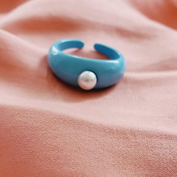 Candy Rings, Colorful Rings, Pride Rings, Summer Rings, Summer Essentials, Rainbow Rings, Color Rings, Happy Face Rings, Cubanas Rings, Croissant Rings, Twisted Rings, Pearls Rings, Smile Face Rings, Happy Face Rings, Gucci Rings, GG Rings