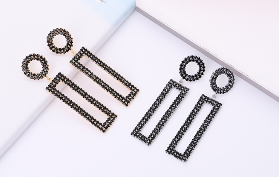 Pat Sparkle Earrings