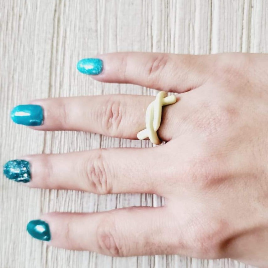 Candy Rings, Colorful Rings, Pride Rings, Summer Rings, Summer Essentials, Rainbow Rings, Color Rings, Happy Face Rings, Cubanas Rings, Croissant Rings, Twisted Rings, Pearls Rings, Smile Face Rings, Happy Face Rings, Gucci Rings, GG Rings