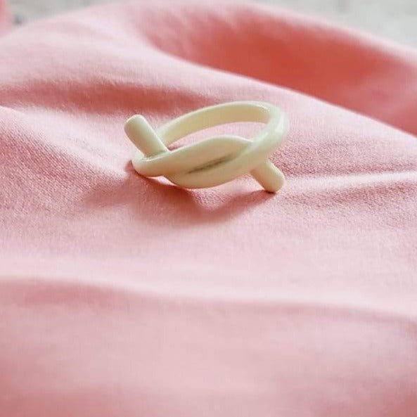 Candy Rings, Colorful Rings, Pride Rings, Summer Rings, Summer Essentials, Rainbow Rings, Color Rings, Happy Face Rings, Cubanas Rings, Croissant Rings, Twisted Rings, Pearls Rings, Smile Face Rings, Happy Face Rings, Gucci Rings, GG Rings