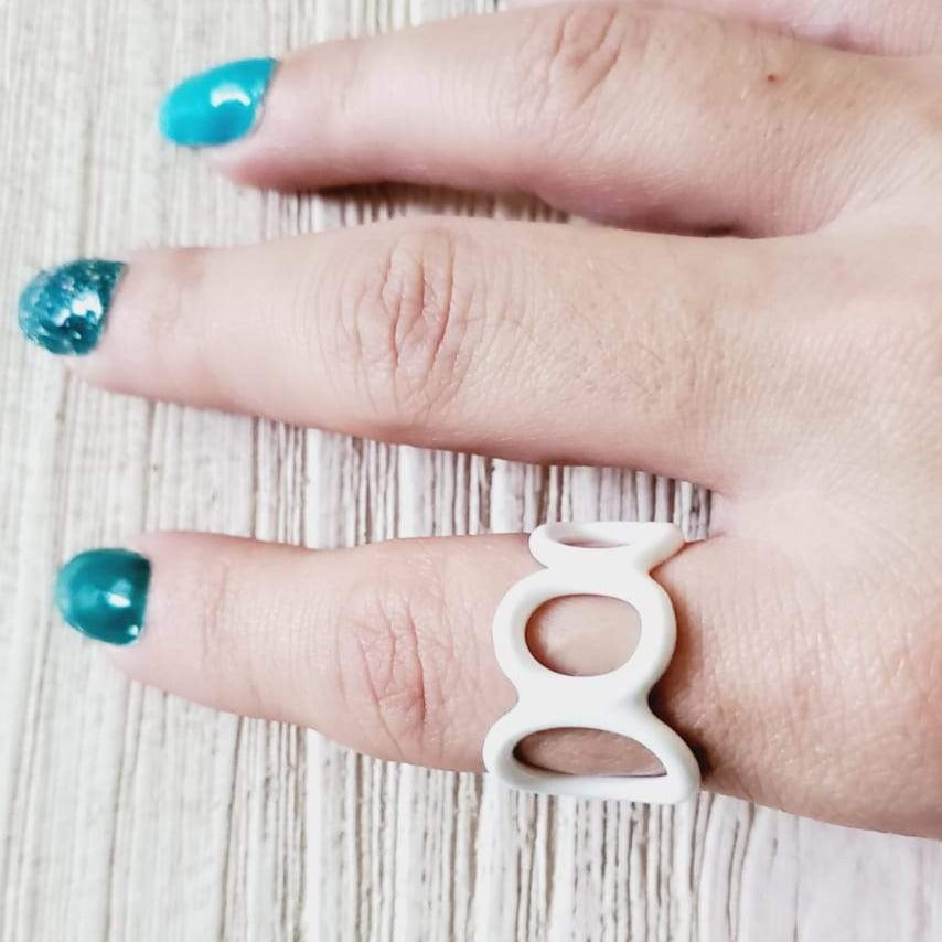 Candy Rings, Colorful Rings, Pride Rings, Summer Rings, Summer Essentials, Rainbow Rings, Color Rings, Happy Face Rings, Cubanas Rings, Croissant Rings, Twisted Rings, Pearls Rings, Smile Face Rings, Happy Face Rings, Gucci Rings, GG Rings