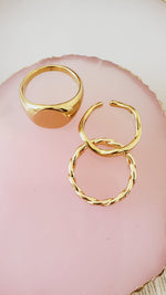 Water resistant jewelry, Hypoallergenic jewelry, tarnish free jewelry, Gold Plated Necklaces, Vintage Necklace, Minimalist Jewelry, Ellie Vail Jewelry, Ellie Vail Necklace, Hey Harper Jewelry, waterproof jewelry, cali tiger jewelry, cali tiger necklaces, 1980 jewelry, she is gold jewelry, kylie jenner necklace, Hello Luxy, Fine Jewelry, Tik Tok Jewelry, Tik Tok Fashion, Best Gift for wife, Wife best gift