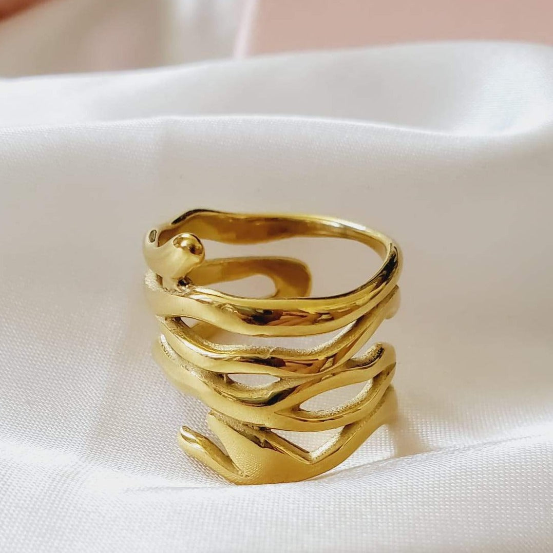 Water resistance jewelry, Hypoallergenic jewelry, does not tarnish jewelry, Gold Plated Necklaces, Vintage Necklace, Minimalist Jewelry, Hello Luxy, Fine Jewelry, Tik Tok Jewelry, Tik Tok Fashion, Best Gift for wife, Wife best gift, Unique Stylish Ring, Statement large ring, Big Irregular Ring, Irregular Statement Ring