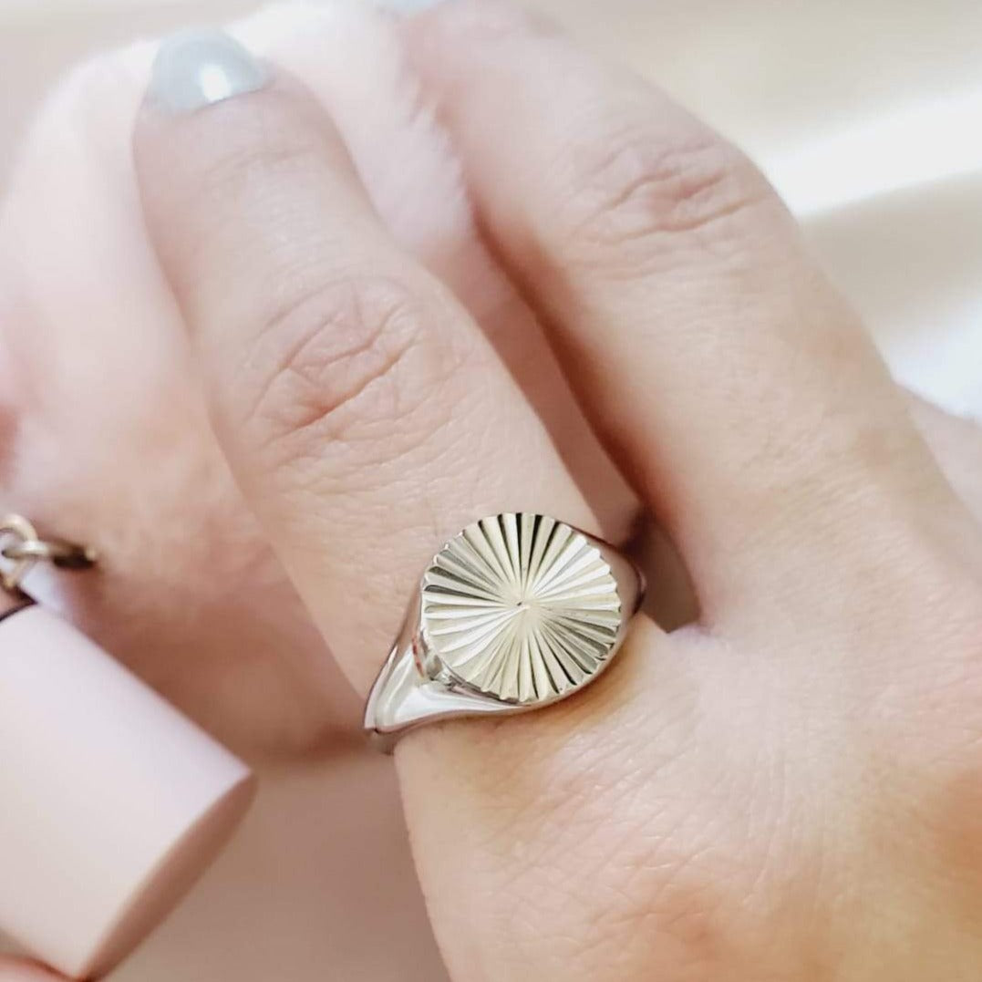 Water resistant jewelry, Hypoallergenic jewelry, tarnish free jewelry, Gold Plated Necklaces, Vintage Necklace, Minimalist Jewelry, Ellie Vail Jewelry, Ellie Vail Necklace, Hey Harper Jewelry, waterproof jewelry, cali tiger jewelry, cali tiger necklaces, 1980 jewelry, she is gold jewelry, kylie jenner necklace, Hello Luxy, Fine Jewelry, Tik Tok Jewelry, Tik Tok Fashion, Best Gift for wife, Wife best gift