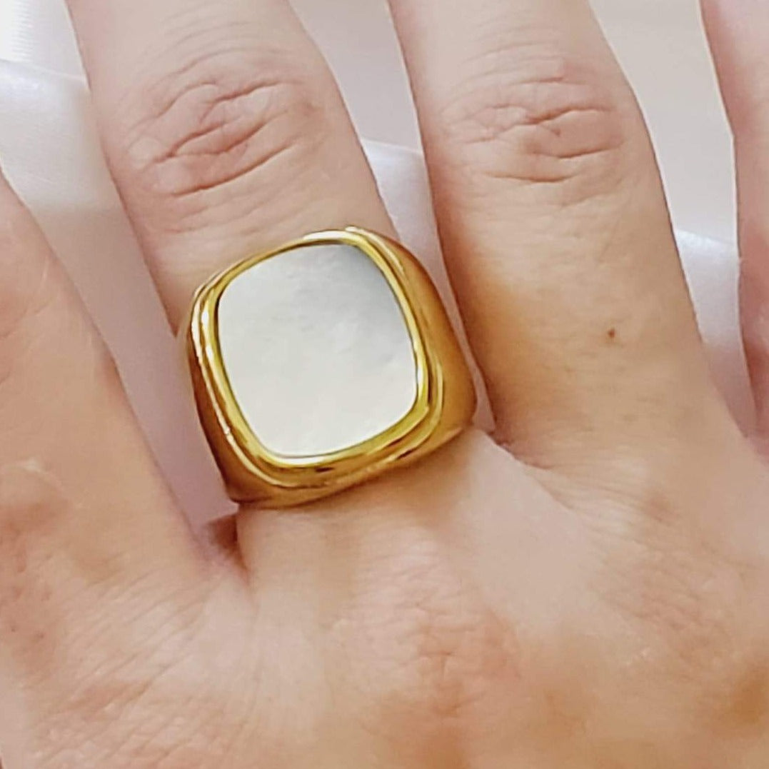 Water resistance jewelry, Hypoallergenic jewelry, does not tarnish jewelry, Gold Plated Necklaces, Vintage Necklace, Minimalist Jewelry, Hello Luxy, Fine Jewelry, Tik Tok Jewelry, Tik Tok Fashion, Best Gift for wife, Wife best gift