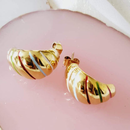 Water resistant jewelry, Hypoallergenic jewelry, tarnish free jewelry, Gold Plated Necklaces, Vintage Necklace, Minimalist Jewelry, Ellie Vail Jewelry, Ellie Vail Necklace, Hey Harper Jewelry, waterproof jewelry, cali tiger jewelry, cali tiger necklaces, 1980 jewelry, she is gold jewelry, kylie jenner necklace, Hello Luxy, Fine Jewelry, Tik Tok Jewelry, Tik Tok Fashion, Best Gift for wife, Wife best gift
