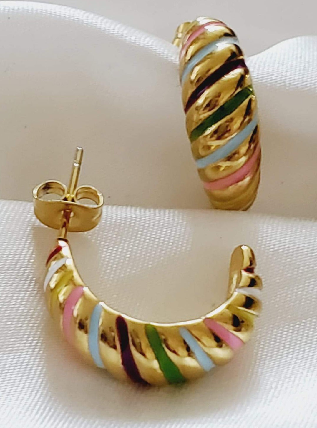 Water resistance jewelry, Hypoallergenic jewelry, does not tarnish jewelry, Gold Plated Necklaces, Vintage Necklace, Minimalist Jewelry, Hello Luxy, Fine Jewelry, Tik Tok Jewelry, Tik Tok Fashion, Best Gift for wife, Wife best gift