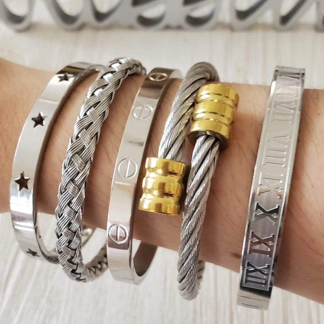 Water resistant jewelry, Hypoallergenic jewelry, tarnish free jewelry, Gold Plated Necklaces, Vintage Necklace, Minimalist Jewelry, Ellie Vail Jewelry, Ellie Vail Necklace, Hey Harper Jewelry, waterproof jewelry, cali tiger jewelry, cali tiger necklaces, 1980 jewelry, she is gold jewelry, kylie jenner necklace, Hello Luxy, Fine Jewelry, Tik Tok Jewelry, Tik Tok Fashion, Best Gift for wife, Wife best gift