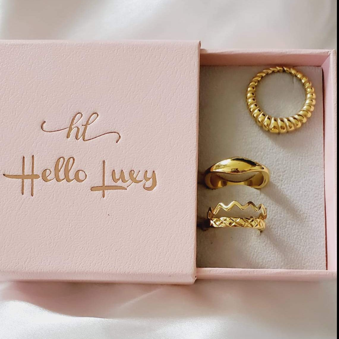 Water resistant jewelry, Hypoallergenic jewelry, tarnish free jewelry, Gold Plated Necklaces, Vintage Necklace, Minimalist Jewelry, Ellie Vail Jewelry, Ellie Vail Necklace, Hey Harper Jewelry, waterproof jewelry, cali tiger jewelry, cali tiger necklaces, 1980 jewelry, she is gold jewelry, kylie jenner necklace, Hello Luxy, Fine Jewelry, Tik Tok Jewelry, Tik Tok Fashion, Best Gift for wife, Wife best gift, Stackable gold ring, Simple gold ring, classy gold ring, 18k gold ring