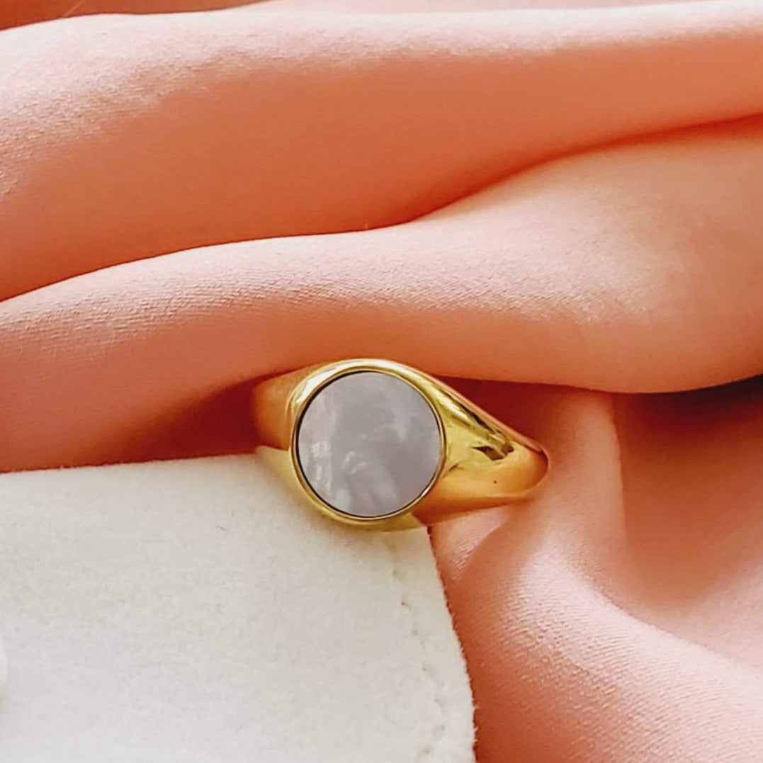 Water Resistant ring, waterproof ring, tarnish free gold ring, 18k gold plated and pearl ring, baroque ring, thick pearl gold ring, Pearl ring, Minimalist ring,Thin ring , Mother Pearl ring,Simple ring, stacking ring, gift for her, Dainty ring, Shiny ring, Classy Pearl Ring, baroque 18 gold ring, pearl bold ring, pearl statement gold ring, pearl chunky ring