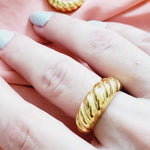 Water resistant jewelry, Hypoallergenic jewelry, tarnish free jewelry, Gold Plated Necklaces, Vintage Necklace, Minimalist Jewelry, Ellie Vail Jewelry, Ellie Vail Necklace, Hey Harper Jewelry, waterproof jewelry, cali tiger jewelry, cali tiger necklaces, 1980 jewelry, she is gold jewelry, kylie jenner necklace, Hello Luxy, Fine Jewelry, Tik Tok Jewelry, Tik Tok Fashion, Best Gift for wife, Wife best gift