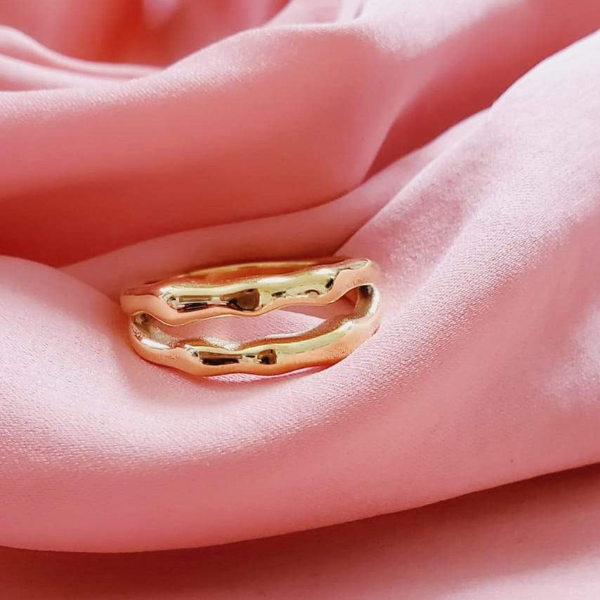 Water resistant jewelry, Hypoallergenic jewelry, tarnish free jewelry, Gold Plated Necklaces, Vintage Necklace, Minimalist Jewelry, Ellie Vail Jewelry, Ellie Vail Necklace, Hey Harper Jewelry, waterproof jewelry, cali tiger jewelry, cali tiger necklaces, 1980 jewelry, she is gold jewelry, kylie jenner necklace, Hello Luxy, Fine Jewelry, Tik Tok Jewelry, Tik Tok Fashion, Best Gift for wife, Wife best gift