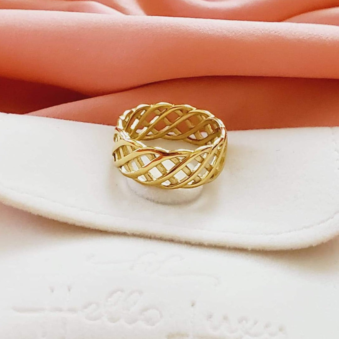 Water resistant gold plated sales jewelry