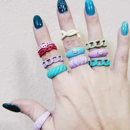 Candy Rings, Colorful Rings, Pride Rings, Summer Rings, Summer Essentials, Rainbow Rings, Color Rings, Happy Face Rings, Cubanas Rings, Croissant Rings, Twisted Rings, Pearls Rings, Smile Face Rings, Happy Face Rings, Gucci Rings, GG Rings