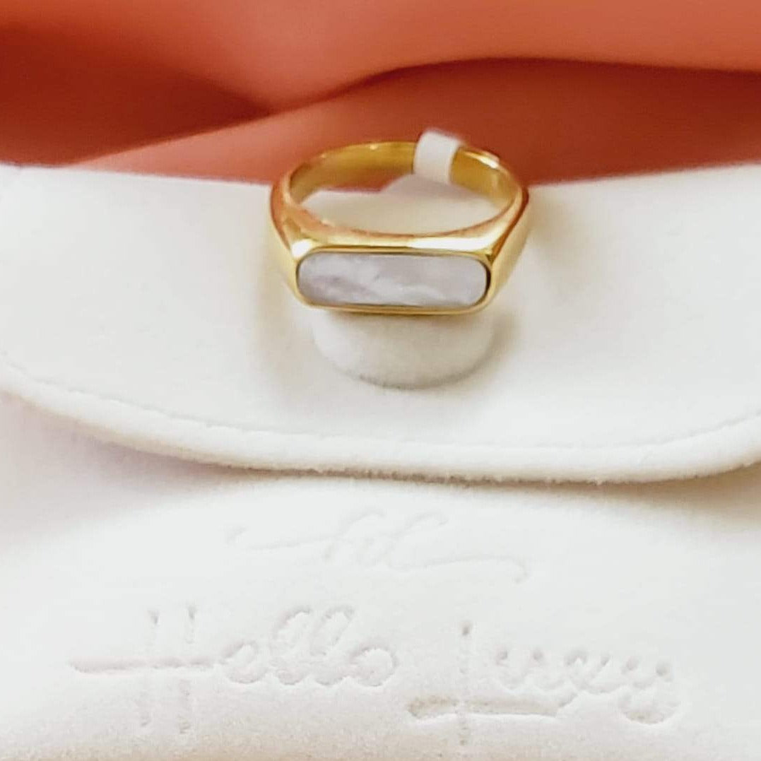 Water resistant jewelry, Hypoallergenic jewelry, tarnish free jewelry, Gold Plated Necklaces, Vintage Necklace, Minimalist Jewelry, Ellie Vail Jewelry, Ellie Vail Necklace, Hey Harper Jewelry, waterproof jewelry, cali tiger jewelry, cali tiger necklaces, 1980 jewelry, she is gold jewelry, kylie jenner necklace, Hello Luxy, Fine Jewelry, Tik Tok Jewelry, Tik Tok Fashion, Best Gift for wife, Wife best gift