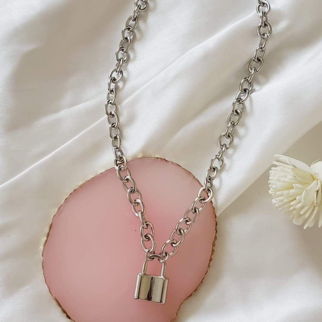 Water Resistant Necklace, Lock Necklace, Silver Necklace, Tarnish Free Necklace, Anti Tarnish Necklace, Hypoallergenic Necklace, Minimalist Necklace, Bold Necklace, Fine Jewelry Brand, Fine Jewelry, Fine Necklace, Boho Necklace, Vintage Necklace, High End Jewelry, Hey Harper Jewelry, Ellie Vail Jewelry, Missoma Jewelry