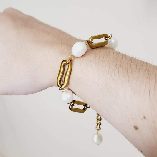Pearl Bracelet, Water Resistant Bracelet, Mother Pearl Bracelet, Tarnish Free Bracelet, Anti Tarnish Bracelet, Minimalist, Bracelet, Bold Bracelet, Statement Bracelet