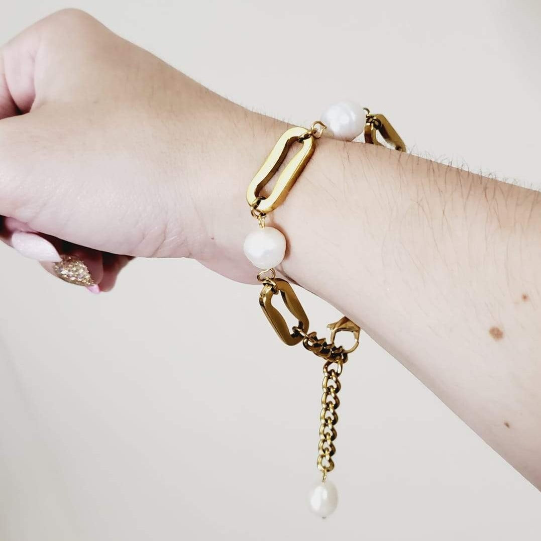 Pearl Bracelet, Water Resistant Bracelet, Mother Pearl Bracelet, Tarnish Free Bracelet, Anti Tarnish Bracelet, Minimalist, Bracelet, Bold Bracelet, Statement Bracelet