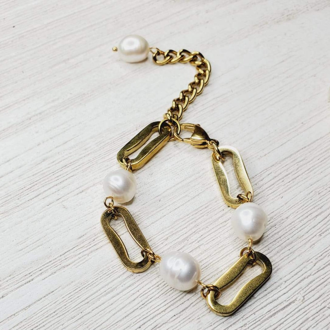 Pearl Bracelet, Water Resistant Bracelet, Mother Pearl Bracelet, Tarnish Free Bracelet, Anti Tarnish Bracelet, Minimalist, Bracelet, Bold Bracelet, Statement Bracelet