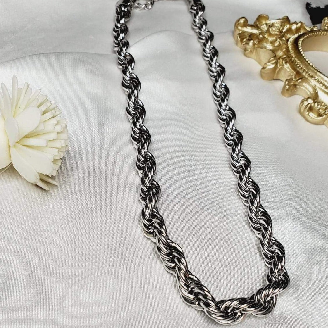 Minimalist chain, Gold filled Chain, Flat Gold Necklace, Snake Chain, Water resistant jewelry, water resistant Necklace, Water resistant bracelet, vintage jewelry, vintage jewelry, vintage necklace, 14k gold necklace, 14k gold jewelry, 14k gold necklace, fine jewelry, fine necklace, fine bracelet, snake gold necklace, bold necklace, bold jewelry, handmade jewelry, fine jewelry brand