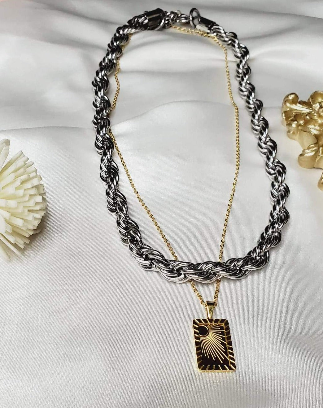 Minimalist chain, Gold filled Chain, Flat Gold Necklace, Snake Chain, Water resistant jewelry, water resistant Necklace, Water resistant bracelet, vintage jewelry, vintage jewelry, vintage necklace, 14k gold necklace, 14k gold jewelry, 14k gold necklace, fine jewelry, fine necklace, fine bracelet, snake gold necklace, bold necklace, bold jewelry, handmade jewelry, fine jewelry brand