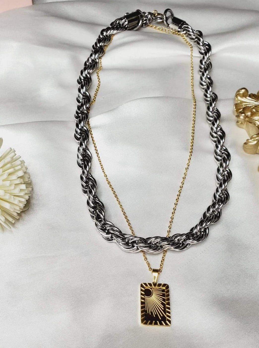 Minimalist chain, Gold filled Chain, Flat Gold Necklace, Snake Chain, Water resistant jewelry, water resistant Necklace, Water resistant bracelet, vintage jewelry, vintage jewelry, vintage necklace, 14k gold necklace, 14k gold jewelry, 14k gold necklace, fine jewelry, fine necklace, fine bracelet, snake gold necklace, bold necklace, bold jewelry, handmade jewelry, fine jewelry brand