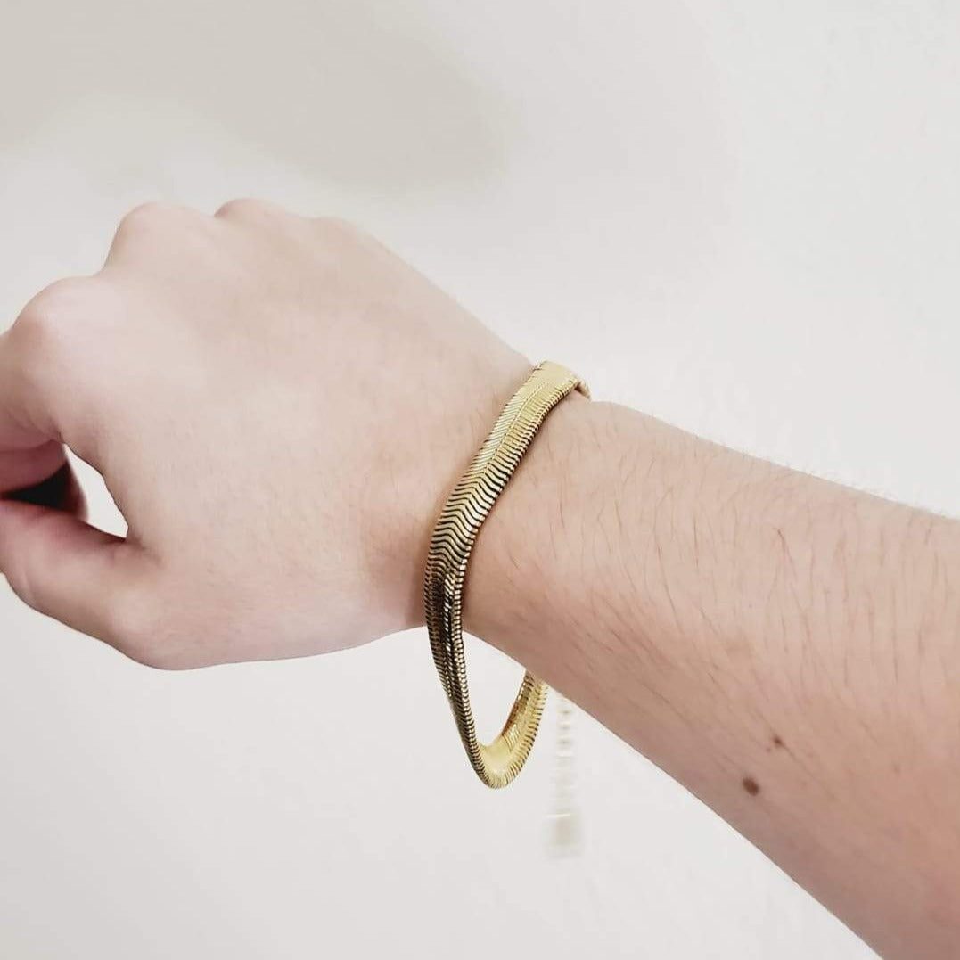 Minimalist chain, Gold filled Chain, Flat Gold Necklace, Snake Chain, Water resistant jewelry, water resistant Necklace, Water resistant bracelet, vintage jewelry, vintage jewelry, vintage necklace, 14k gold necklace, 14k gold jewelry, 14k gold necklace, fine jewelry, fine necklace, fine bracelet, snake gold necklace, bold necklace, bold jewelry, handmade jewelry, fine jewelry brand