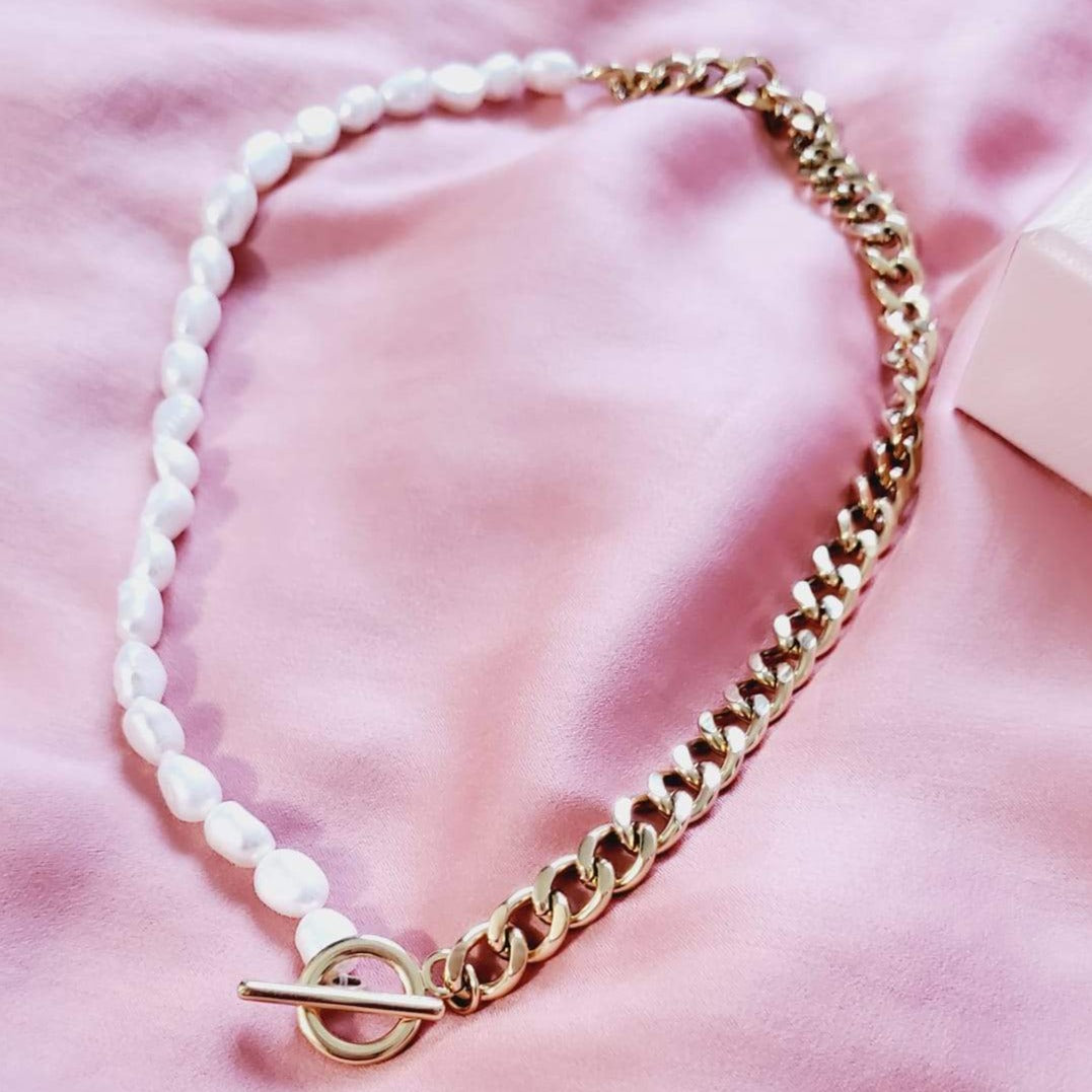 snake chain, herringbone chain, flat snake chain, gold herringbone, 18k gold snake chain, chunky gold necklace, gold fill chain, gold fill necklace, chain necklace, herringbone choker, rope chain necklace, layer necklace set, snake necklace, pearl Necklace, baroque necklace, pearls cuban necklace, OT clasp Necklace, chunky chain