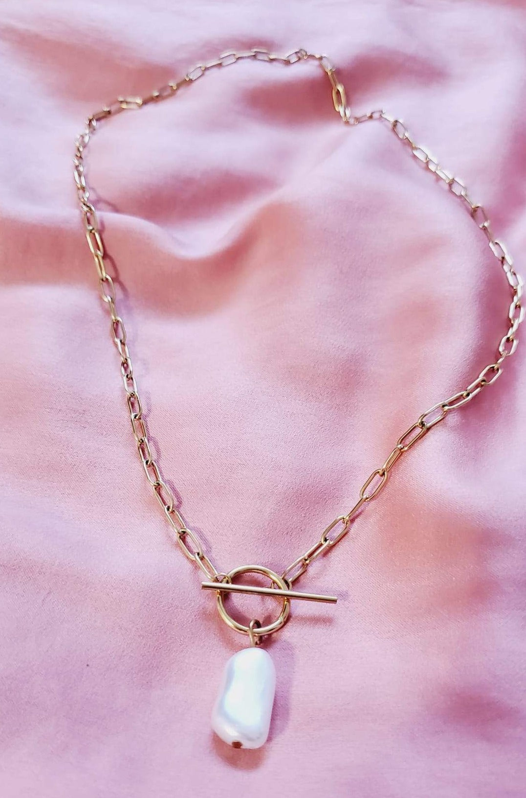 snake chain, herringbone chain, flat snake chain, gold herringbone, 18k gold snake chain, chunky gold necklace, gold fill chain, gold fill necklace, chain necklace, herringbone choker, rope chain necklace, layer necklace set, snake necklace, pearl Necklace, baroque necklace, pearls cuban necklace, OT clasp Necklace, chunky chain