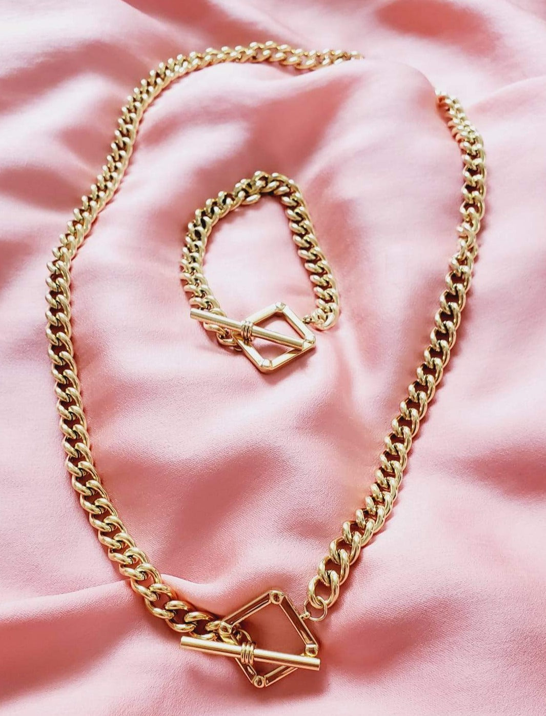 snake chain, herringbone chain, flat snake chain, gold herringbone, 18k gold snake chain, chunky gold necklace, gold fill chain, gold fill necklace, chain necklace, herringbone choker, rope chain necklace, layer necklace set, snake necklace