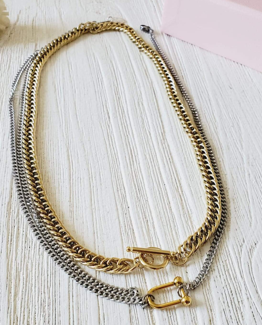 snake chain, herringbone chain, flat snake chain, gold herringbone, 18k gold snake chain, chunky gold necklace, gold fill chain, gold fill necklace, chain necklace, herringbone choker, rope chain necklace, layer necklace set, snake necklace, pearl Necklace, baroque necklace, pearls cuban necklace, OT clasp Necklace, chunky chain