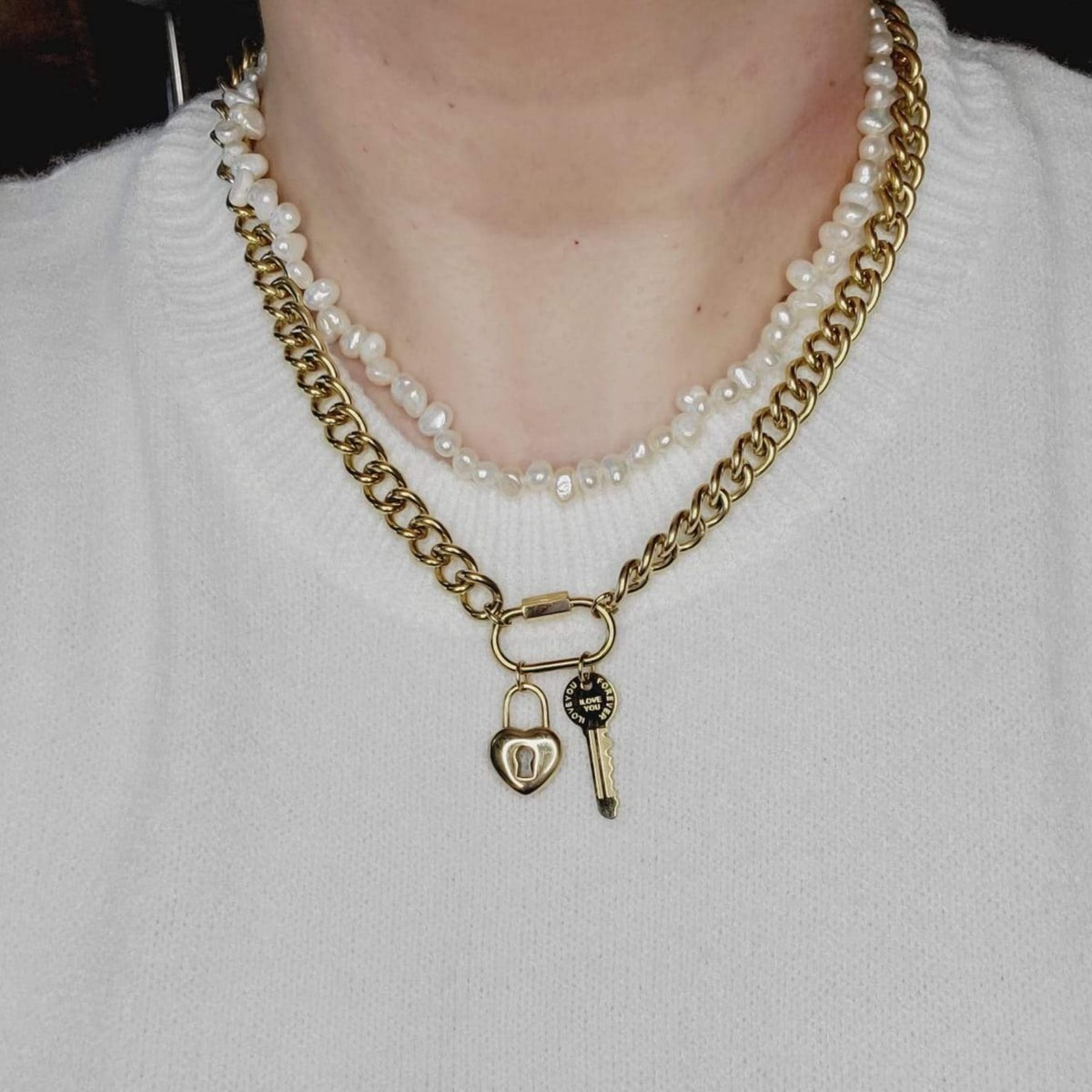 snake chain, herringbone chain, flat snake chain, gold herringbone, 18k gold snake chain, chunky gold necklace, gold fill chain, gold fill necklace, chain necklace, herringbone choker, rope chain necklace, layer necklace set, snake necklace, pearl Necklace, baroque necklace, pearls cuban necklace, OT clasp Necklace, chunky chain