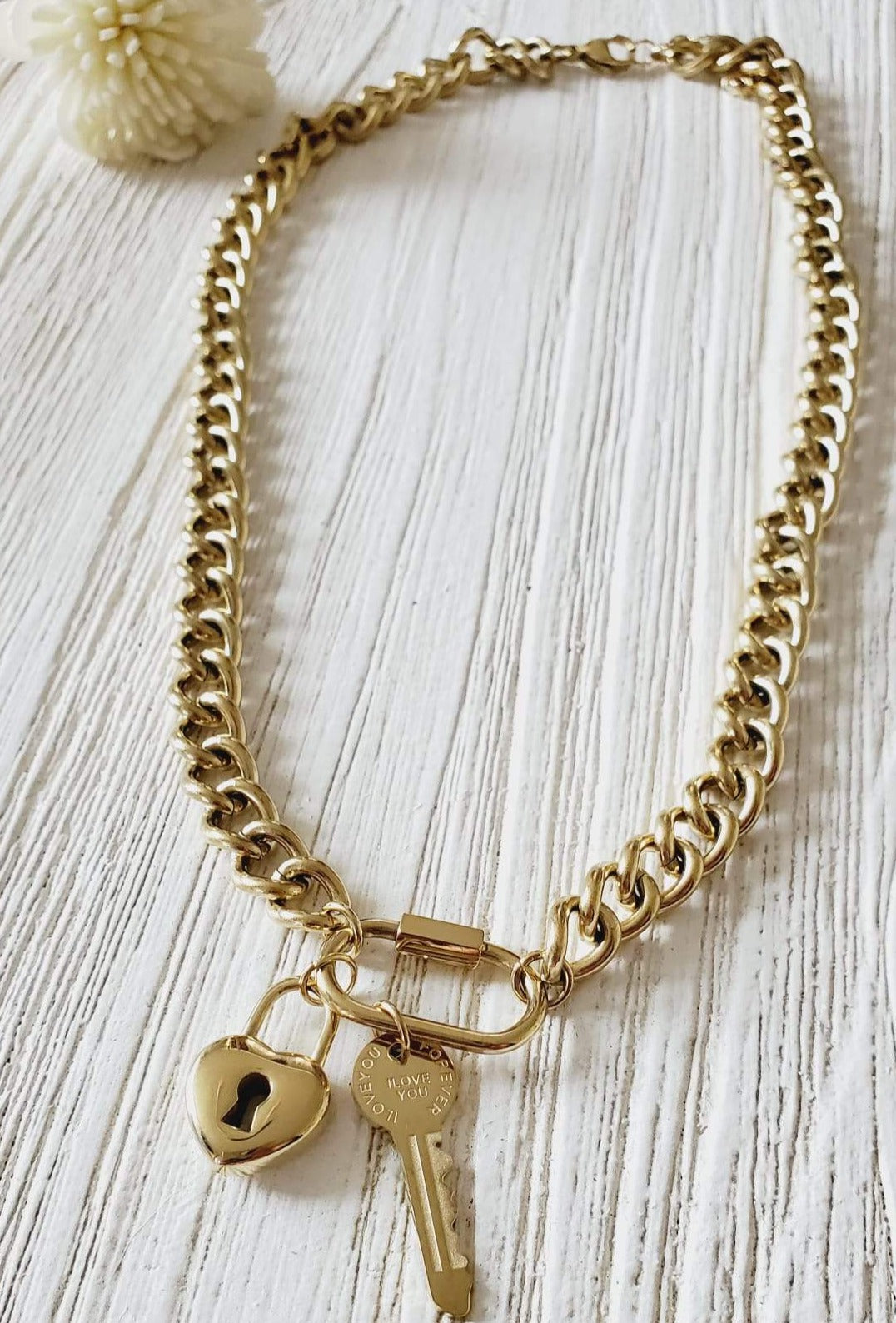 snake chain, herringbone chain, flat snake chain, gold herringbone, 18k gold snake chain, chunky gold necklace, gold fill chain, gold fill necklace, chain necklace, herringbone choker, rope chain necklace, layer necklace set, snake necklace, pearl Necklace, baroque necklace, pearls cuban necklace, OT clasp Necklace, chunky chain