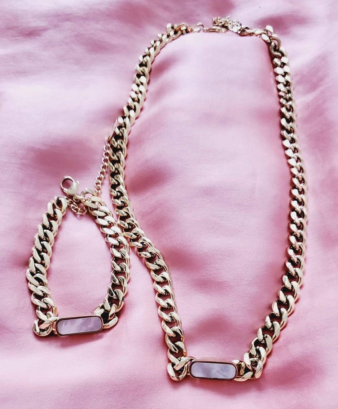 Mariner Link Chain, Heavy Chain Necklace, Thick Gold Chain, Chunky Gold Choker, Puffy Mariner Chain, Gold Mariner Chain, Gold Anchor Link, Puff Link Chain, Mariner Necklace, Puffy Link Necklace, Gold Puff Chain, Thick Puff Necklace, Mother Pearl Cuban chain, Mother Pearls cuban necklace, white necklace, white jewelry, white jewelry set, mother pearl jewelry set, white nacar jewelry set